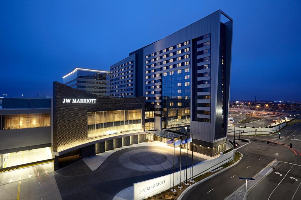 JW Marriott Minneapolis Mall of America Main image 1